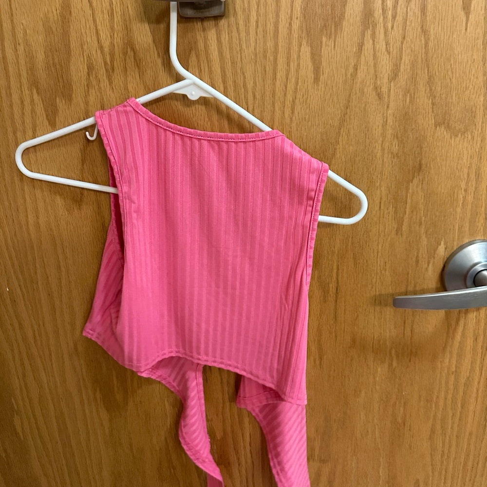 Pink Ribbed Crop Top - Picture 2 of 2